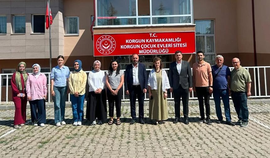 İl Müdürü Longa, Korgun Çocuk Evleri Sitesi'ni ziyaret etti