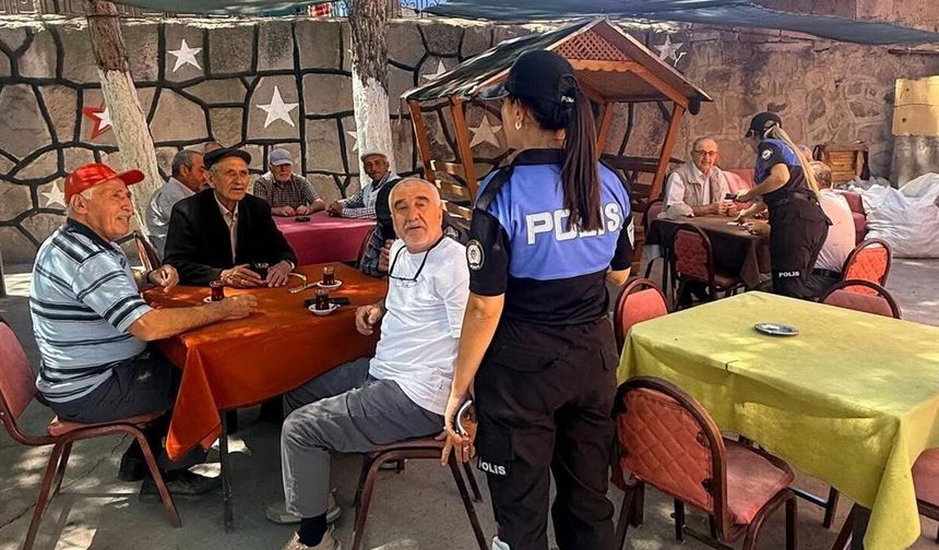 Çankırı polisi Korgun ve Ilgaz'da esnafı dolandırıcılığa karşı uyardı
