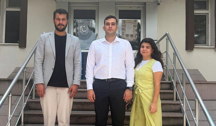 Yapraklı Kaymakamı Akbel’den ilçe kütüphanesine ziyaret