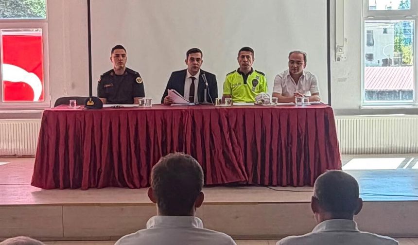 Yapraklı’da muhtarlar toplantısı öncesi yangın tatbikatı