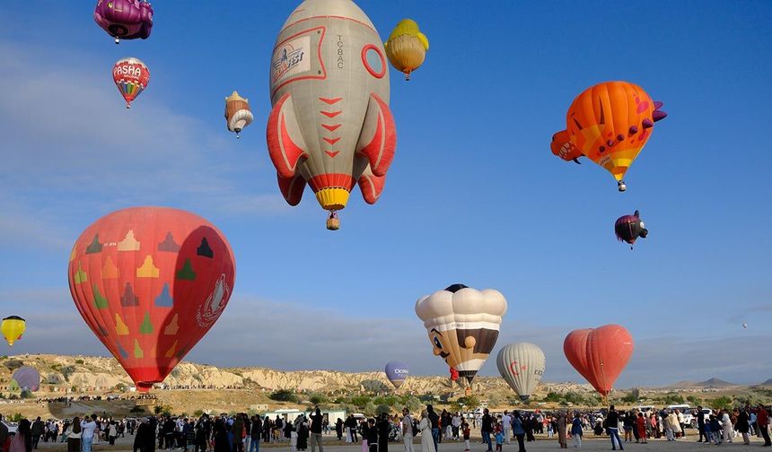 Nevşehir Kültür Yolu Festivali balon şöleniyle başladı