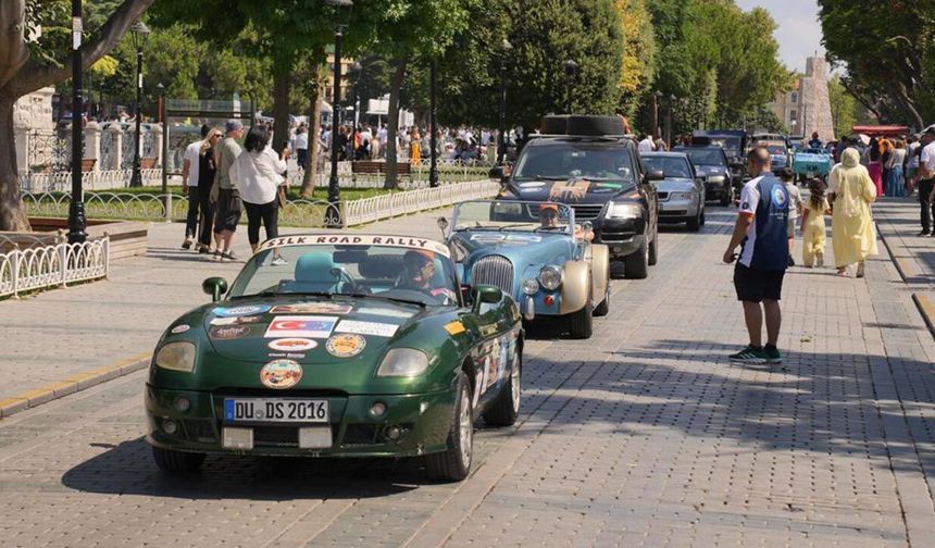 11 şehri buluşturan Anadolu Dostluk Rallisi başladı