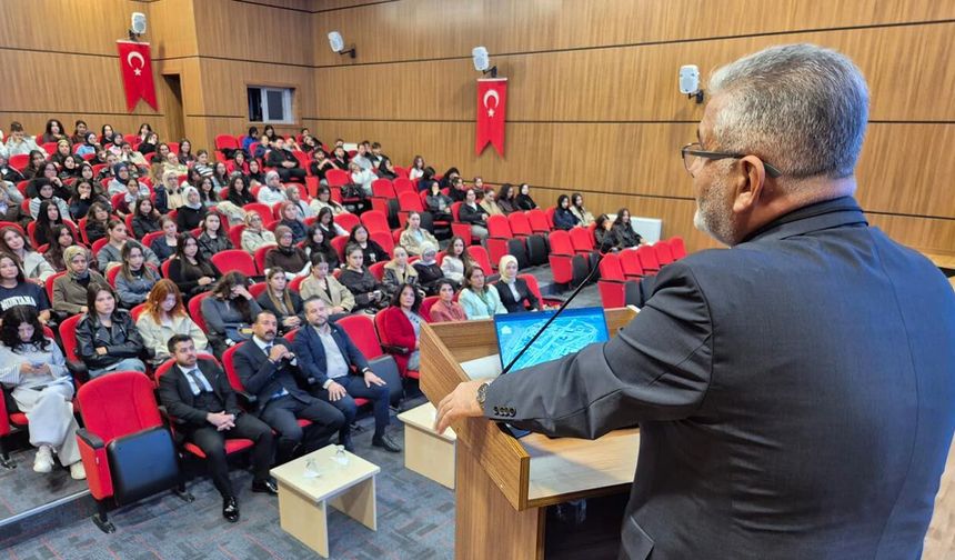ÇAKÜ’de bağımlılıkla mücadele komisyonu çalışmalarına başladı