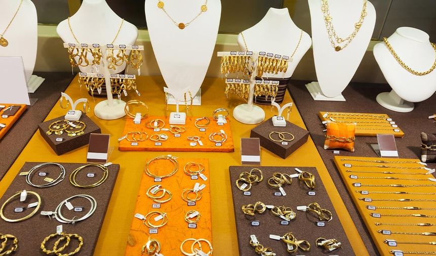 Altın 44 bin lirayı aştı: Yatırımcı için rakamdan daha önemli 3 nokta