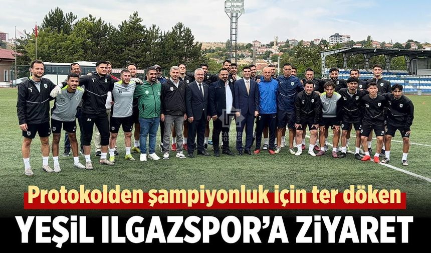 Kurşunlu protokolünden Yeşil Ilgazspor’un antrenmanına ziyaret