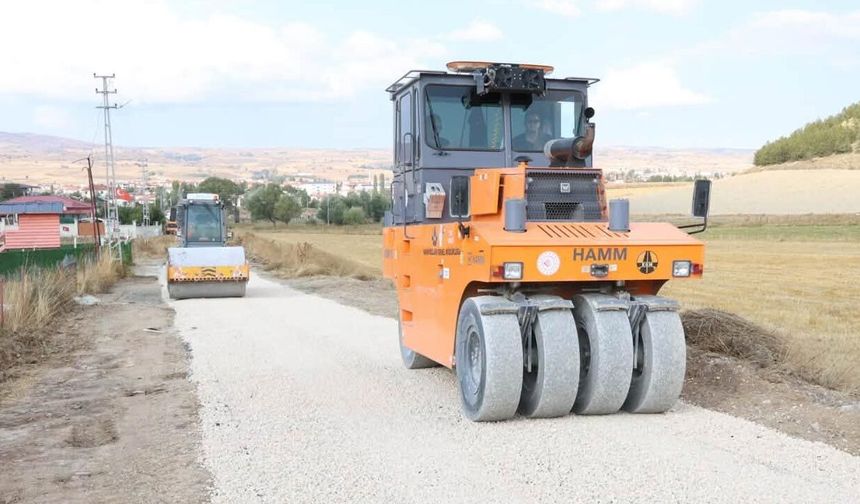 Çerkeş’te yollar yenileniyor: 8 noktada asfalt çalışması tamamlandı